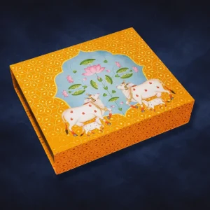 Nandi- Golden pasture hamper+mithai box